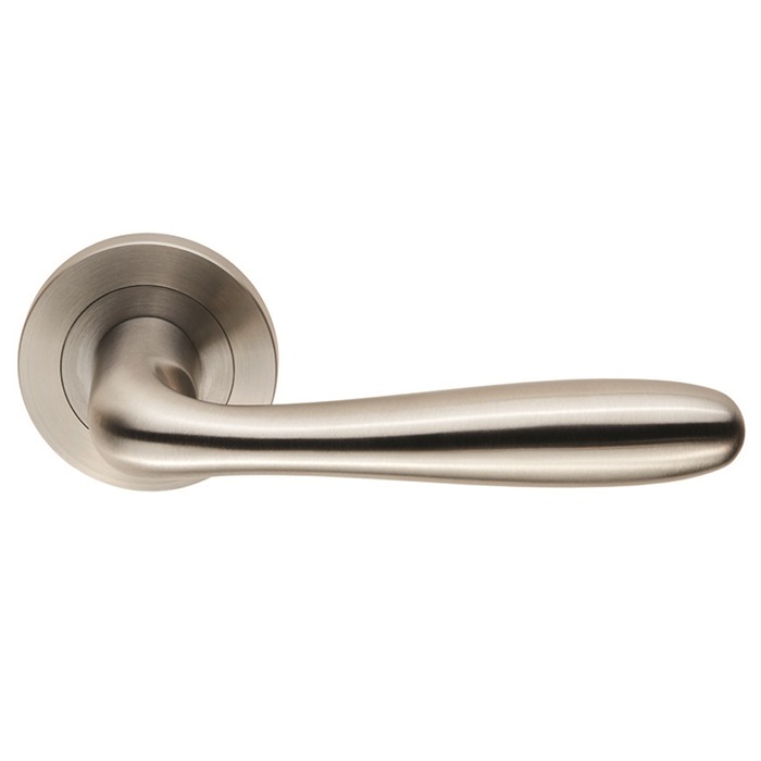 Steelworx SWL Peninsula Lever Door Handle on Round Rose